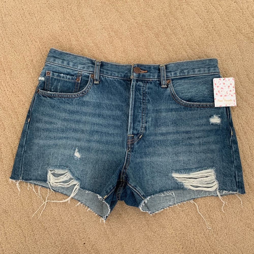 BNWT Free People jeans short size 31